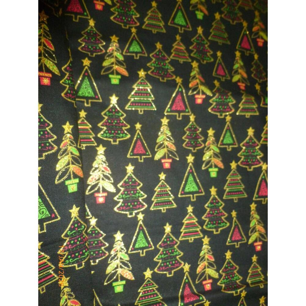 Cotton Quilt Fabric‎ Fabric traditions Sparkle Christmas Tree 29x33" Remnant